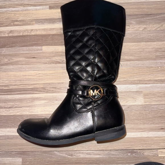 Michael kors boots - Picture 1 of 2